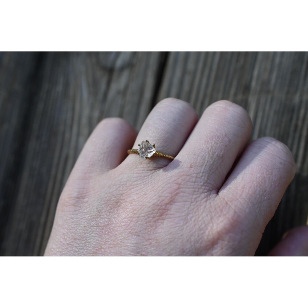Engagement ring 10k yellow gold and Lake County diamond ring - Picture 8 of 10